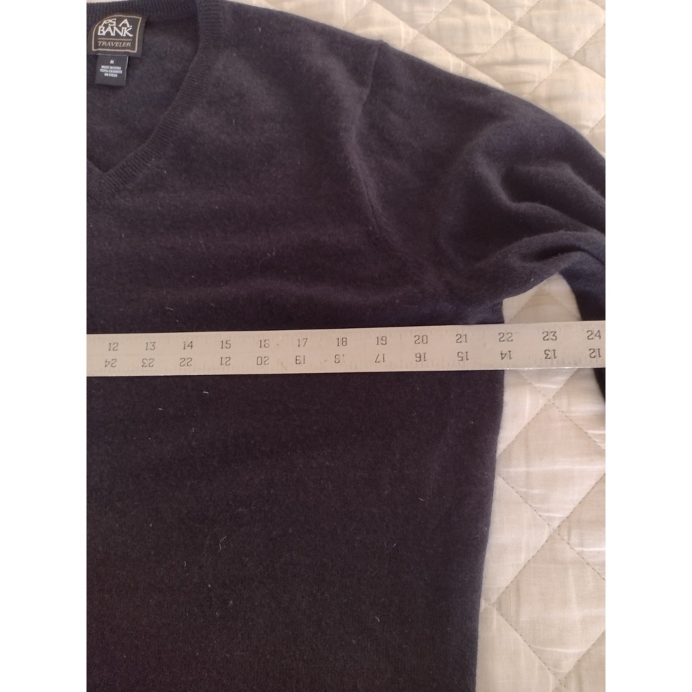 JOS. A. BANK Traveler 100% Cashmere Sweater V Neck Sz M Black Capsule Read - Picture 5 of 6